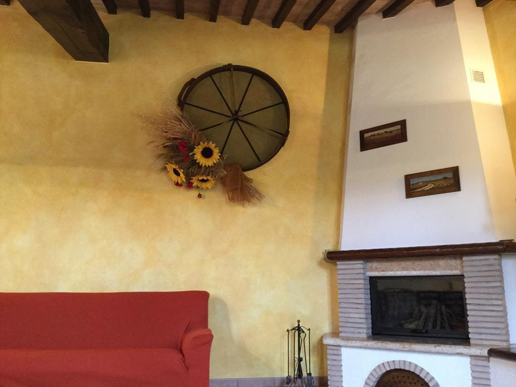 Agriturismo Marinello П'єнца Екстер'єр фото