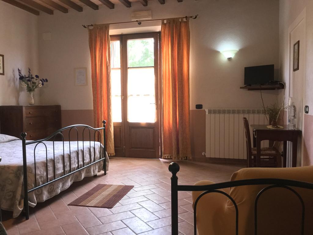 Agriturismo Marinello П'єнца Екстер'єр фото